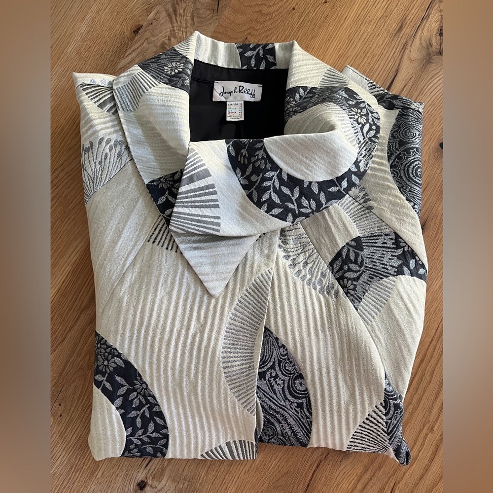 JOSEPH RIBKOFF JACQUARD OPEN FRONT TRAPEZE TOPPER/JACKET, SIZE 12. - Picture 14 of 15